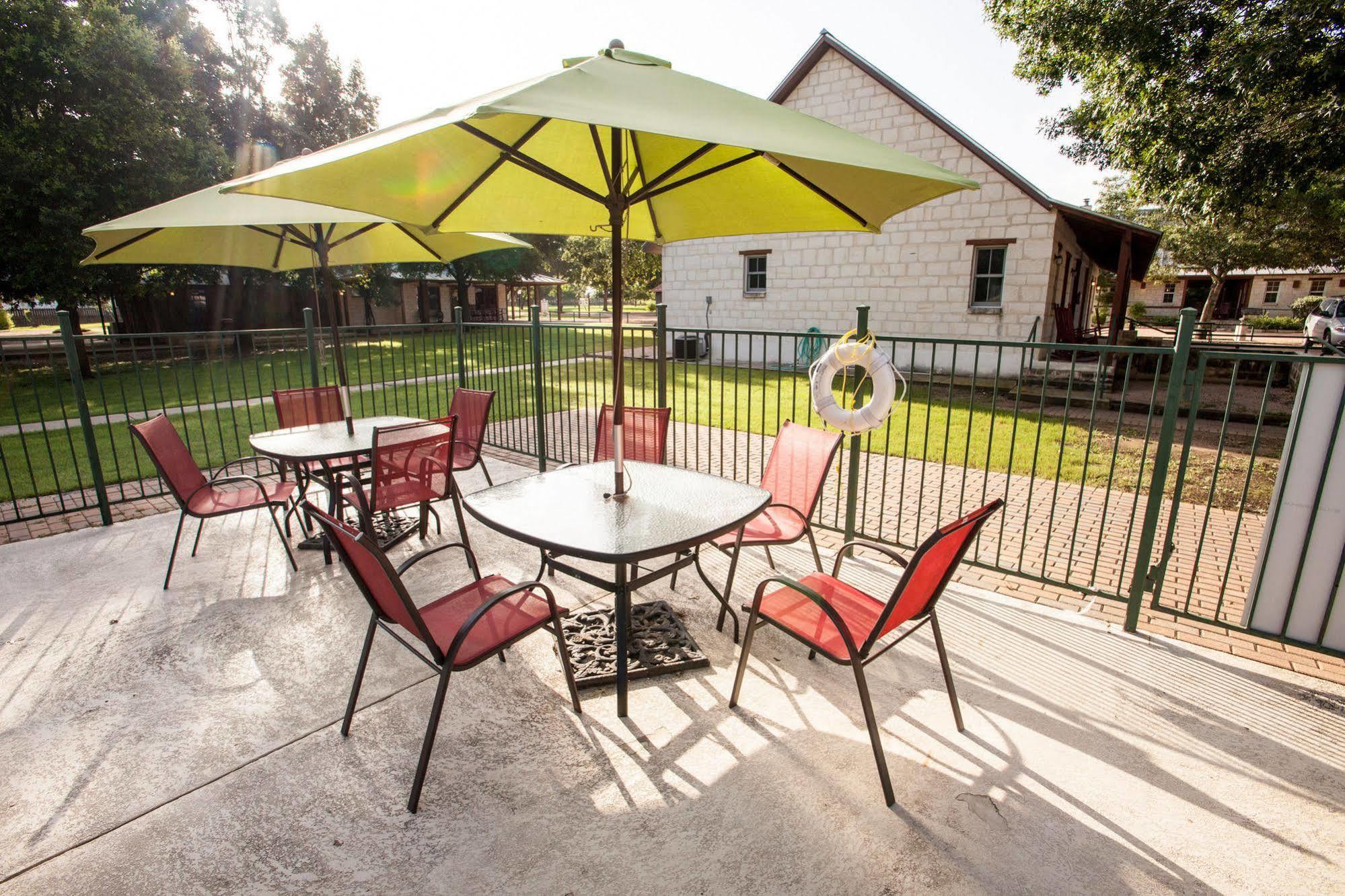 Gruene Cottages New Braunfels Exterior photo